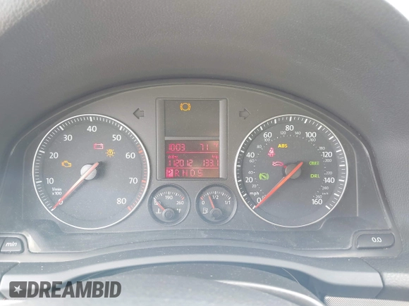 2006 Volkswagen Jetta Value Edition z VIN 3VWPF71K16M760303, wystawiony jako IAAI lot #42352139 z przebiegiem 112 012 mil mil oraz . Historia ofert i sprzedaży dostępna na DreamBid. Obrazek 16.