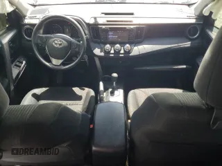 2018 Toyota RAV4 LE z VIN JTMBFREV2JD253105, wystawiony jako Copart lot #58011225 z przebiegiem 68 130 mil mil oraz Szkoda całkowita • Salvage title. Historia ofert i sprzedaży dostępna na DreamBid. Obrazek 8.