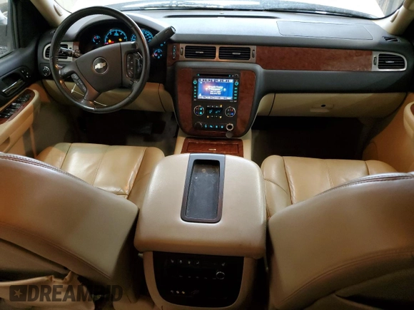 2008 Chevrolet Suburban LTZ with VIN 1GNFK16368R193216, listed as a Copart auction lot 43755925 with 222,905 mi miles and Salvage Title. Bid and sale history available at carsss.com. Image 8.
