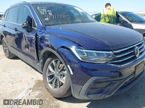 2023 Volkswagen Tiguan SE с VIN 3VV3B7AX6PM106893, выставлен на аукционе IAAI как лот 41971785 с пробегом 31 718 миль миль и . История ставок и продаж доступна на DreamBid. Изображение 17.
