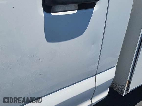 2020 Ford F-250 XL z VIN 1FDBF2B61LED11752, wystawiony jako IAAI lot #42786941 z przebiegiem 156 342 mil mil oraz . Historia ofert i sprzedaży dostępna na DreamBid. Obrazek 32.