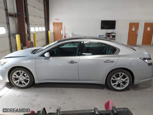 2014 Nissan Maxima 3.5 SV w/Sport Pkg with VIN 1N4AA5APXEC911085, listed as a IAAI auction lot 41887671 with 254,531 mi miles. Bid and sale history available at carsss.com. Image 14.