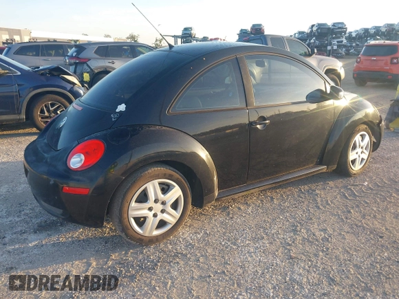 2010 Volkswagen Beetle with VIN 3VWPW3AG5AM016118, listed as a IAAI auction lot 42466078 with 125,940 mi miles and . Bid and sale history available at DreamBid. Image 4.