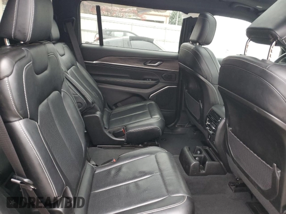 2022 Jeep Grand Cherokee Overland with VIN 1C4RJKDG1N8638676, listed as a Copart auction lot 82389224 with 22,451 mi miles and Salvage title. Bid and sale history available at DreamBid. Image 11.