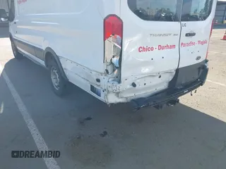 2018 Ford Transit Cargo with VIN 1FTBW3XG8JKA67561, listed as a IAAI auction lot 41997562 with 125,072 mi miles. Bid and sale history available at carsss.com. Image 6.