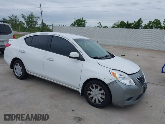 2014 Nissan Versa SV with VIN 3N1CN7AP9EL809772, listed as a IAAI auction lot 42199651 with 163,102 mi miles. Bid and sale history available at carsss.com. Image 1.