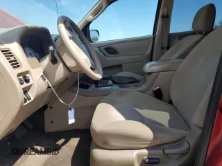 2006 Ford Escape XLT z VIN 1FMCU93136KA12761, wystawiony jako Copart lot #65526955 z przebiegiem 142 075 mil mil oraz Szkoda całkowita • Salvage title. Historia ofert i sprzedaży dostępna na DreamBid. Obrazek 7.