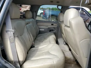2000 GMC Yukon SLT with VIN 1GKEK13T3YJ202112, listed as a Copart auction lot 71713084 with 303,866 mi miles and Salvage Title. Bid and sale history available at carsss.com. Image 12.