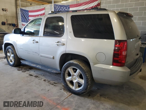 2007 Chevrolet Tahoe LT z VIN 1GNEK130X7R127210, wystawiony jako Copart lot #42973325 z przebiegiem 228 650 mil mil oraz Szkoda całkowita • Salvage title. Historia ofert i sprzedaży dostępna na DreamBid. Obrazek 2.