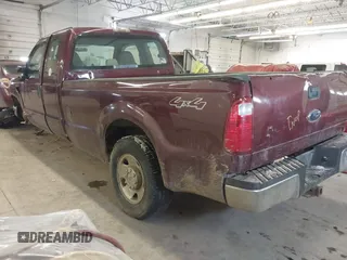 2008 Ford Super Duty F-250 SRW XL with VIN 1FTSX21YX8EB06622, listed as a IAAI auction lot 41264599 with 163,992 mi miles. Bid and sale history available at carsss.com. Image 3.