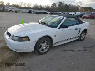 2004 Ford Mustang Deluxe with VIN 1FAFP44634F136739, listed as a Copart auction lot 44078925 with 105,591 mi miles and Salvage Title. Bid and sale history available at carsss.com. Image 1.