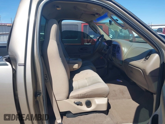 2003 Ford F-150 XL with VIN 1FTRF17W33NA33247, listed as a IAAI auction lot 41815581 with 171,256 mi miles and . Bid and sale history available at DreamBid. Image 5.