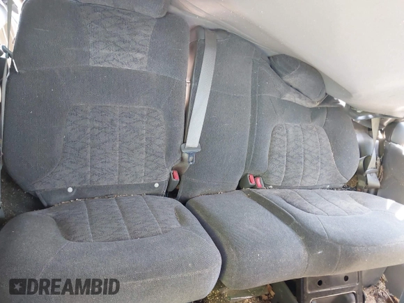 2004 GMC Envoy SLE with VIN 1GKDS13S242420100, listed as a IAAI auction lot 41963800 with 341,395 mi miles and . Bid and sale history available at DreamBid. Image 8.