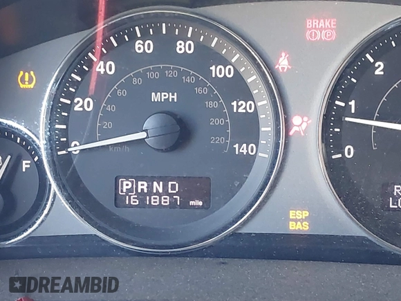 2008 Jeep Commander Limited с VIN 1J8HG58218C111239, выставлен на аукционе IAAI как лот 40632374 с пробегом 161 887 миль миль и . История ставок и продаж доступна на DreamBid. Изображение 16.