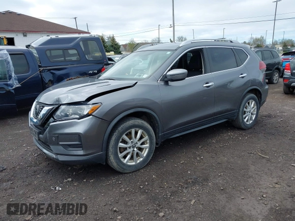 2018 Nissan Rogue SV z VIN KNMAT2MV4JP617844, wystawiony jako IAAI lot #42142365 z przebiegiem 54 001 mil mil oraz . Historia ofert i sprzedaży dostępna na DreamBid. Obrazek 17.