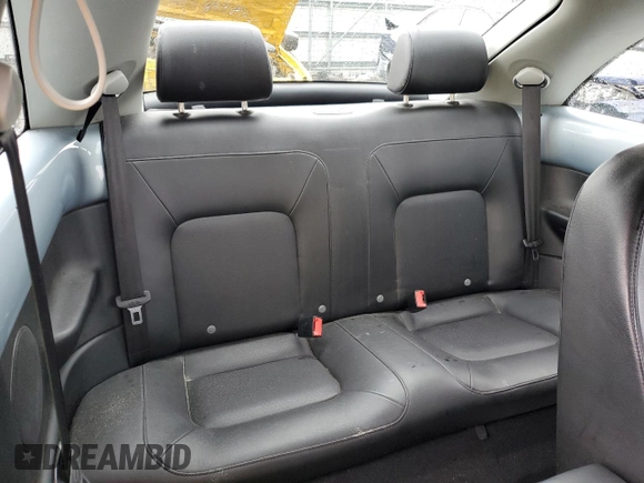2010 Volkswagen Beetle с VIN 3VWRG3AG0AM026688, выставлен на аукционе Copart как лот 46733325 с пробегом 59 944 миль миль и Списание • Salvage title. История ставок и продаж доступна на DreamBid. Изображение 10.