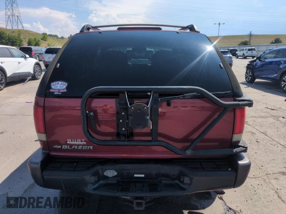 1998 Chevrolet Blazer LS with VIN 1GNCT18W5WK236585, listed as a Copart auction lot 62900435 with 123,272 mi miles and Salvage title. Bid and sale history available at DreamBid. Image 6.