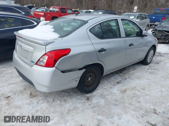 2016 Nissan Versa SV with VIN 3N1CN7AP5GL809383, listed as a IAAI auction lot 41330303 with 101,375 mi miles. Bid and sale history available at carsss.com. Image 4.
