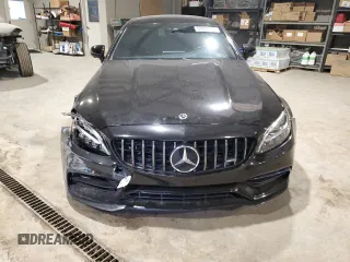 2019 Mercedes-Benz C 63 S AMG z VIN WDDWJ8HB7KF868420, wystawiony jako Copart lot #68820483 z przebiegiem 29 520 mil mil oraz . Historia ofert i sprzedaży dostępna na DreamBid. Obrazek 5.
