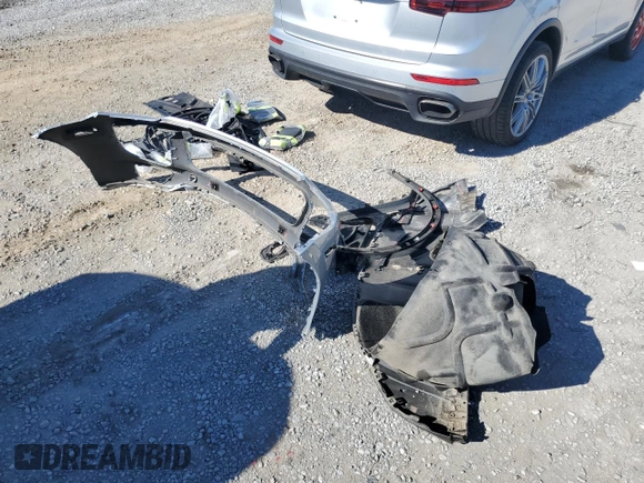 2016 Porsche Cayenne with VIN WP1AA2A28GLA00736, listed as a Copart auction lot 47074705 with 43,719 mi miles and Salvage Title. Bid and sale history available at carsss.com. Image 13.