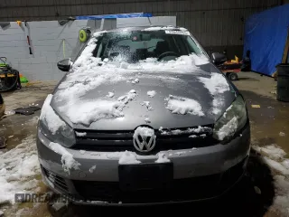 2010 Volkswagen Golf с VIN WVWDB7AJ3AW163879, выставлен на аукционе Copart как лот 44645455 с пробегом 61 139 миль миль и Списание • Salvage title. История ставок и продаж доступна на DreamBid. Изображение 5.
