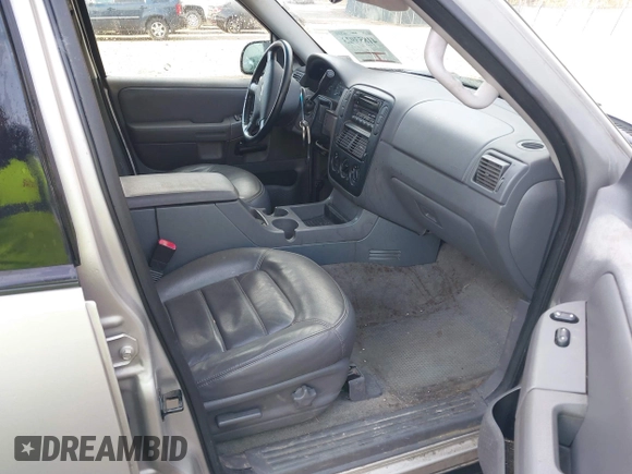 2002 Ford Explorer XLT with VIN 1FMZU63K02UD30577, listed as a IAAI auction lot 41853923 with 211,559 mi miles and . Bid and sale history available at DreamBid. Image 5.