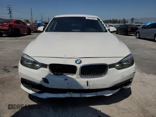2016 BMW 3 Series 320i z VIN WBA8A9C52GK619027, wystawiony jako Copart lot #48972325 z przebiegiem 118 245 mil mil oraz Szkoda całkowita • Salvage title. Historia ofert i sprzedaży dostępna na DreamBid. Obrazek 5.