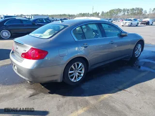2009 Infiniti G37 Sedan Journey with VIN JNKCV61E79M306130, listed as a IAAI auction lot 41324303 with 174,917 mi miles. Bid and sale history available at carsss.com. Image 4.