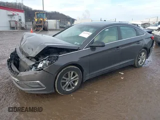 2015 Hyundai Sonata SE z VIN 5NPE24AF5FH184549, wystawiony jako IAAI lot #41132530 z przebiegiem 123 031 mil mil oraz . Historia ofert i sprzedaży dostępna na DreamBid. Obrazek 18.