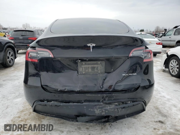 2021 Tesla Model Y Long Range z VIN 5YJYGDEE6MF089008, wystawiony jako Copart lot #45304715 z przebiegiem 140 761 mil mil oraz Szkoda całkowita • Salvage title. Historia ofert i sprzedaży dostępna na DreamBid. Obrazek 6.