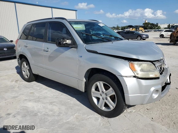 2008 Suzuki Grand Vitara Luxury with VIN JS3TE947X84101157, listed as a Copart auction lot 45098295 with 186,100 mi miles and Non Repairable. Bid and sale history available at carsss.com. Image 4.