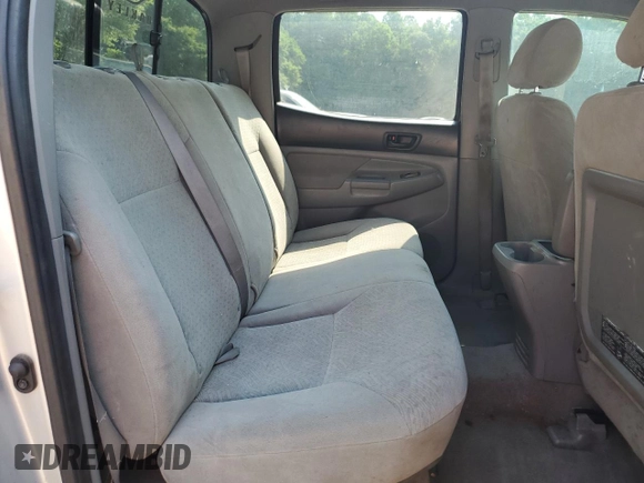 2007 Toyota Tacoma PreRunner с VIN 3TMJU62N27M034033, выставлен на аукционе Copart как лот 58383845 с пробегом 252 984 миль миль и Списание • Salvage title. История ставок и продаж доступна на DreamBid. Изображение 10.