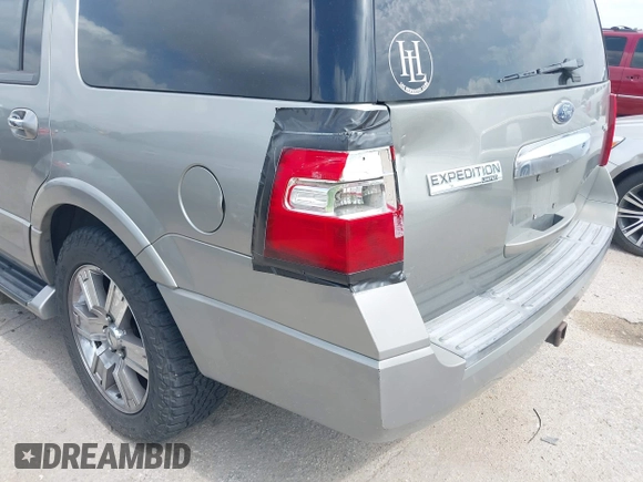 2008 Ford Expedition Limited с VIN 1FMFU19508LA25294, выставлен на аукционе IAAI как лот 42466290 с пробегом 248 313 миль миль и . История ставок и продаж доступна на DreamBid. Изображение 12.