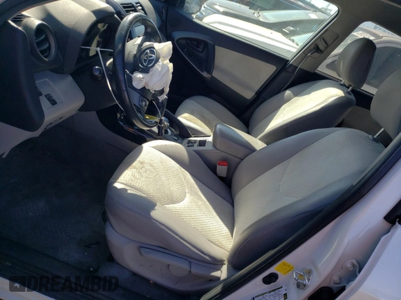 2014 Toyota RAV4 with VIN 2T3YL4DV4EW002697, listed as a Copart auction lot 49740985 with 98,712 mi miles and Salvage Title. Bid and sale history available at carsss.com. Image 7.