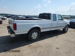 1997 Ford F-250 с VIN 1FTHX25F1VED01393, выставлен на аукционе Copart как лот 61215175 с пробегом 176 801 миль миль и Списание • Salvage title. История ставок и продаж доступна на DreamBid. Изображение 3.