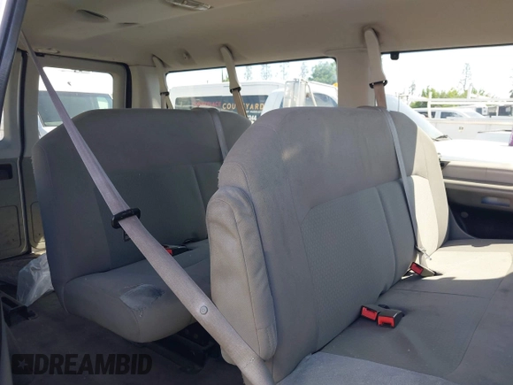 2014 Ford Econoline Passenger XL with VIN 1FBNE3BL9EDA22177, listed as a IAAI auction lot 42097378 with 232,100 mi miles. Bid and sale history available at carsss.com. Image 8.