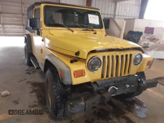 2005 Jeep Wrangler Unlimited with VIN 1J4FA44S95P373346, listed as a IAAI auction lot 41707821 with 175,865 mi miles. Bid and sale history available at carsss.com. Image 1.
