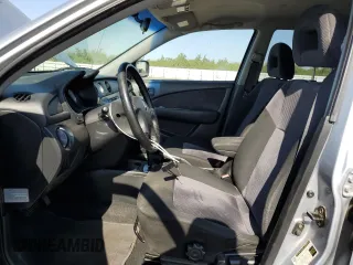 2004 Mitsubishi Outlander XLS with VIN JA4LX41F14U028546, listed as a Copart auction lot 63319084 with 169,105 mi miles and Salvage Title. Bid and sale history available at carsss.com. Image 7.