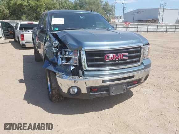 2010 GMC Sierra 1500 SLE z VIN 3GTRKVE35AG209183, wystawiony jako IAAI lot #42064516 z przebiegiem Nie podano mil oraz . Historia ofert i sprzedaży dostępna na DreamBid. Obrazek 6.