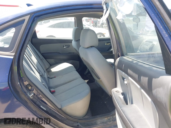 2010 Hyundai Elantra GLS z VIN KMHDU4AD4AU180006, wystawiony jako IAAI lot #42237963 z przebiegiem 232 987 mil mil oraz . Historia ofert i sprzedaży dostępna na DreamBid. Obrazek 8.