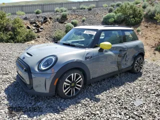 2022 MINI Hardtop Cooper SE z VIN WMW13DJ09N2R90589, wystawiony jako Copart lot #56994225 z przebiegiem 34 522 mil mil oraz Szkoda całkowita • Salvage title. Historia ofert i sprzedaży dostępna na DreamBid. Obrazek 1.