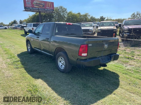 2021 Ram 1500 Tradesman z VIN 1C6RR6KG6MS549410, wystawiony jako Copart lot #74827904 z przebiegiem 122 172 mil mil oraz Czysty tytuł • Clean title. Historia ofert i sprzedaży dostępna na DreamBid. Obrazek 3.