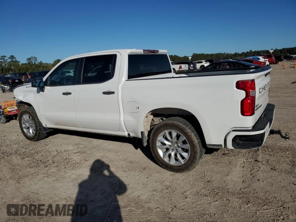 2020 Chevrolet Silverado 1500 Custom with VIN 3GCPWBEF1LG165920, listed as a Copart auction lot 81348844 with 67,801 mi miles and Salvage Title. Bid and sale history available at carsss.com. Image 2.