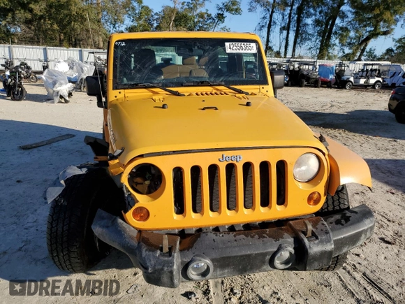 2012 Jeep Wrangler Rubicon with VIN 1C4BJWCG2CL135789, listed as a Copart auction lot 42556365 with 121,908 mi miles and Salvage title. Bid and sale history available at DreamBid. Image 5.