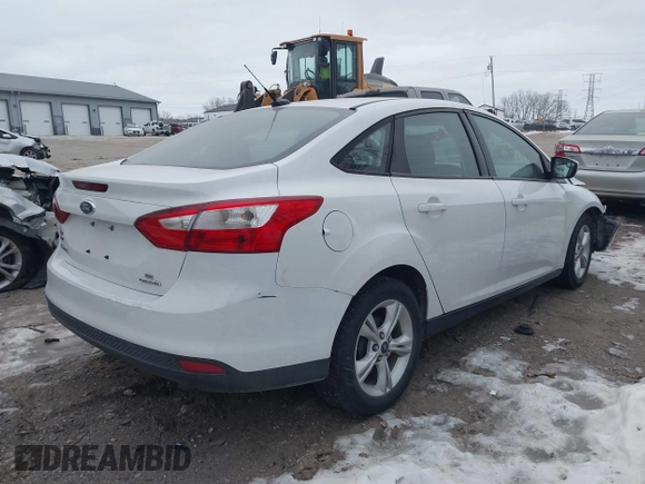 2013 Ford Focus SE with VIN 1FADP3F29DL343536, listed as a IAAI auction lot 41396247 with 185,737 mi miles. Bid and sale history available at carsss.com. Image 4.