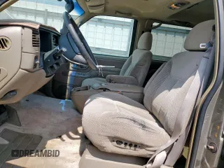 1999 Chevrolet Suburban z VIN 3GNFK16R2XG191868, wystawiony jako Copart lot #57620165 z przebiegiem 128 526 mil mil oraz Szkoda całkowita • Salvage title. Historia ofert i sprzedaży dostępna na DreamBid. Obrazek 7.