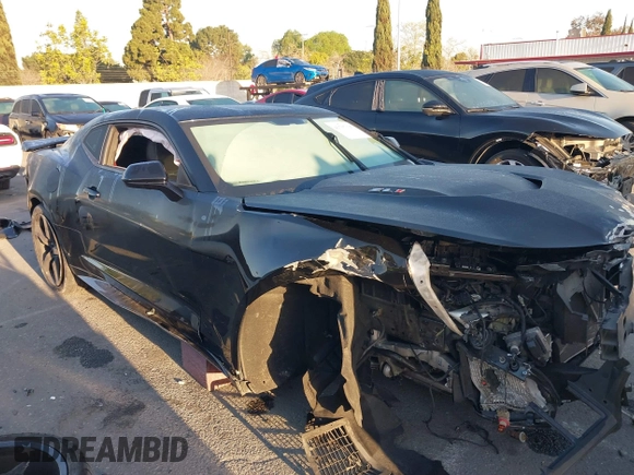 2018 Chevrolet Camaro ZL1 with VIN 1G1FK1R69J0120679, listed as a IAAI auction lot 41767125 with 25,233 mi miles and . Bid and sale history available at DreamBid. Image 14.
