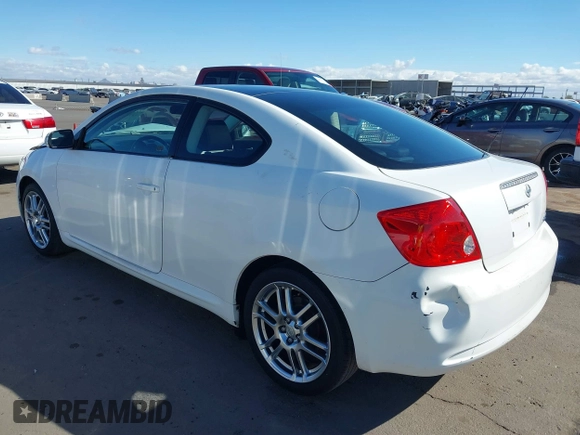 2005 Scion tC with VIN JTKDE167850026021, listed as a IAAI auction lot 41709118 with 130,895 mi miles. Bid and sale history available at carsss.com. Image 3.