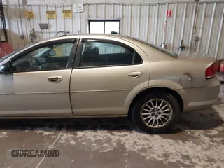2005 Chrysler Sebring Touring with VIN 1C3EL56R45N641604, listed as a IAAI auction lot 42222382 with 163,314 mi miles and . Bid and sale history available at DreamBid. Image 6.