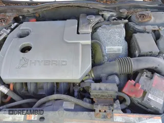2010 Ford Fusion Hybrid with VIN 3FADP0L33AR294150, listed as a IAAI auction lot 42057023 with 197,497 mi miles. Bid and sale history available at carsss.com. Image 10.